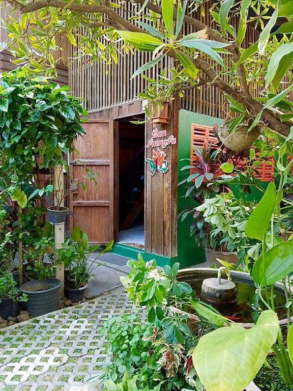 Siriwan Hostel Chiang Mai Esterno foto