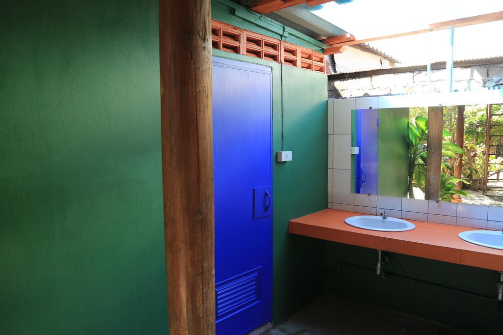Siriwan Hostel Chiang Mai Esterno foto