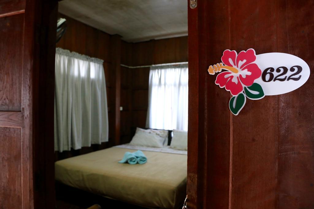 Siriwan Hostel Chiang Mai Esterno foto