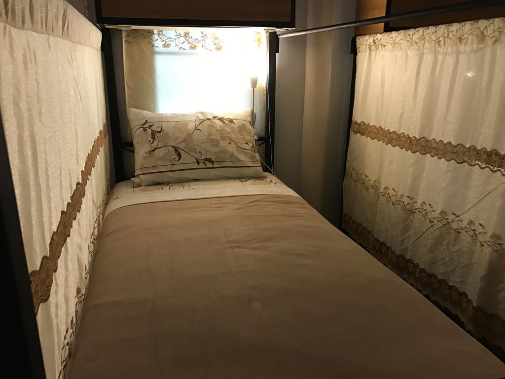 Siriwan Hostel Chiang Mai Esterno foto